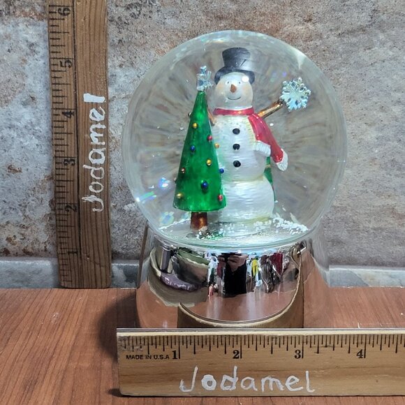 Towle Snowman Snowman Globe Music Box Plays 12 Days of Christmas Holiday Decor - Picture 11 of 11